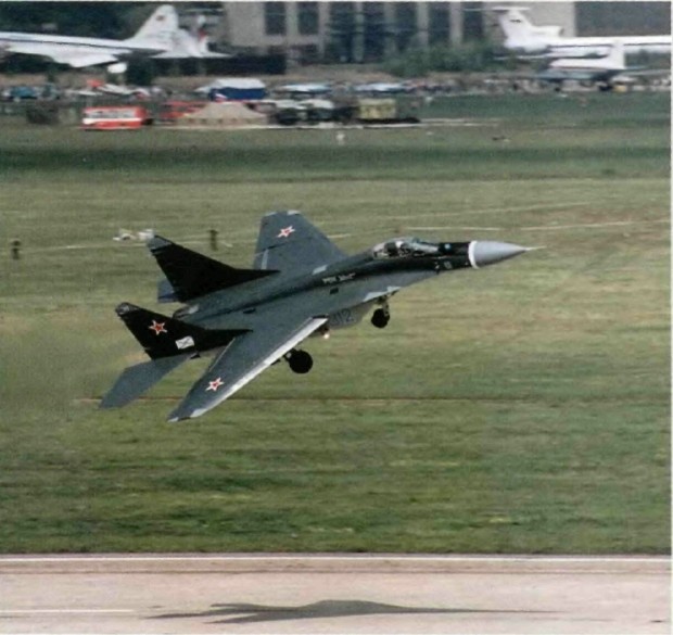MAKS01Ak032.jpg