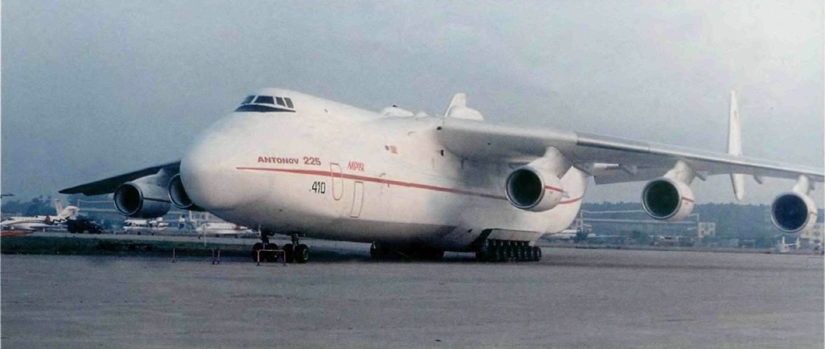 MAKS01Ak037.jpg