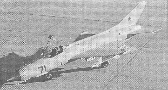 MiGKB60Y012.jpg
