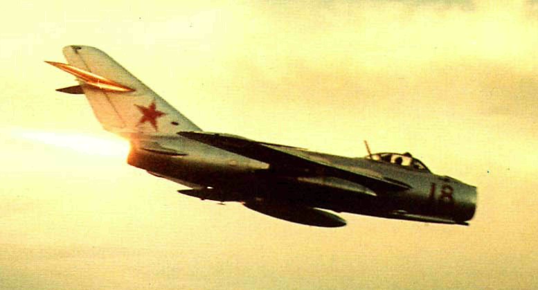 MiGKB60Y025.jpg