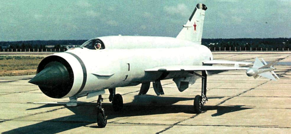 MiGKB60Y027.jpg