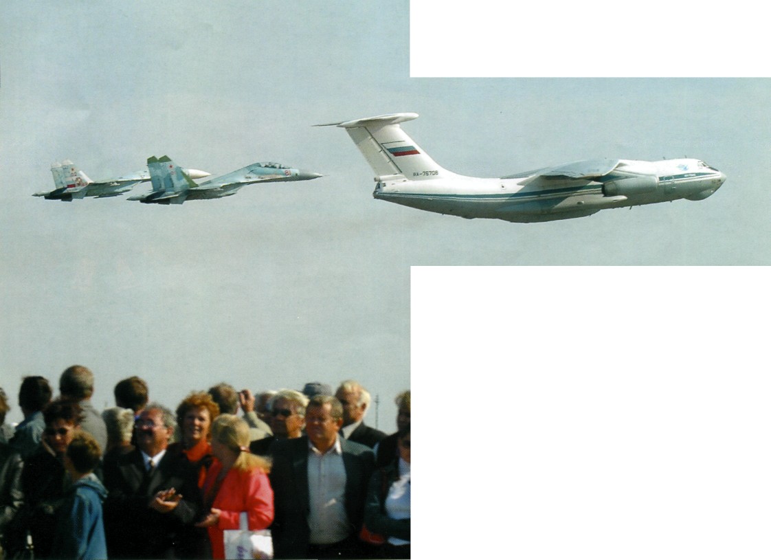 85YGLIC007.jpg