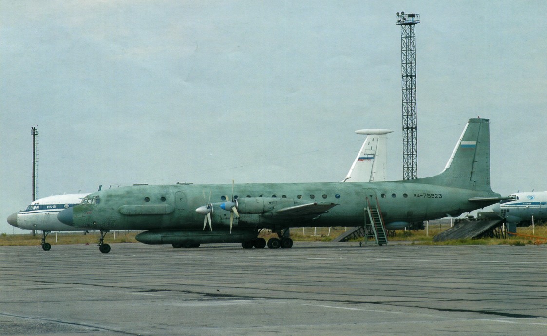 85YGLIC013.jpg