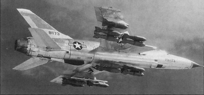 F-105012.jpg