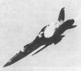 F-105046.jpg