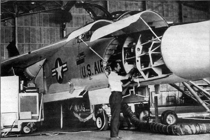 F-111023.jpg