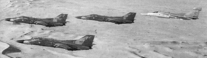 F-111066.jpg