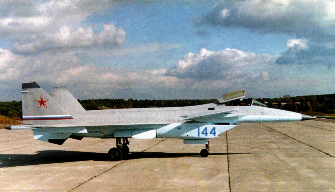 F1-44003.jpg