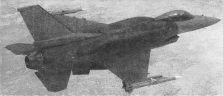 F16bl60005.jpg