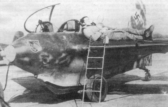 Me163057.jpg