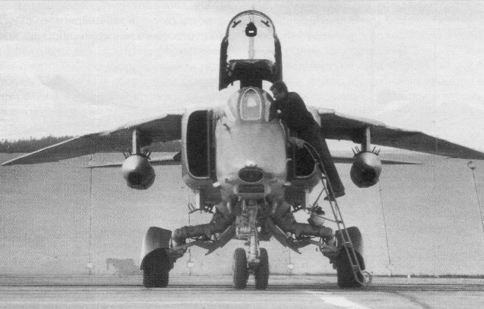 MiG27300.jpg