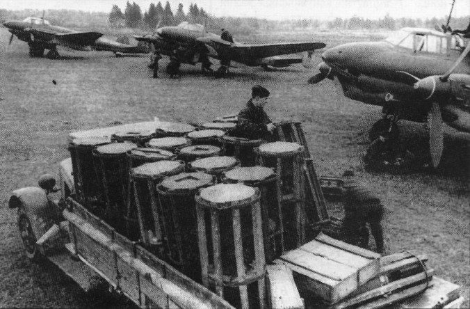 Pe-2044.jpg