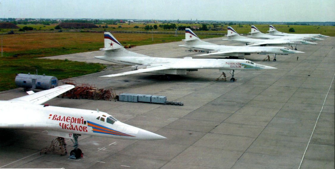 AviaFt08030.jpg