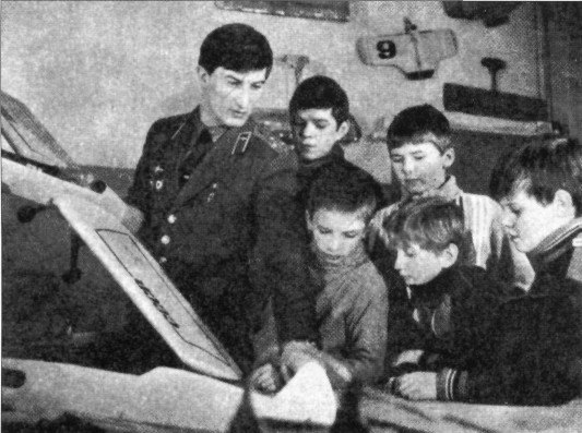 MAKS07AI028.jpg