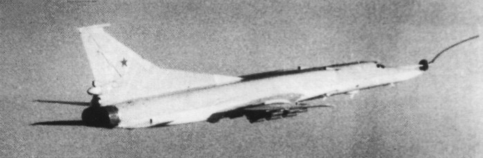 Tu223Y30014.jpg