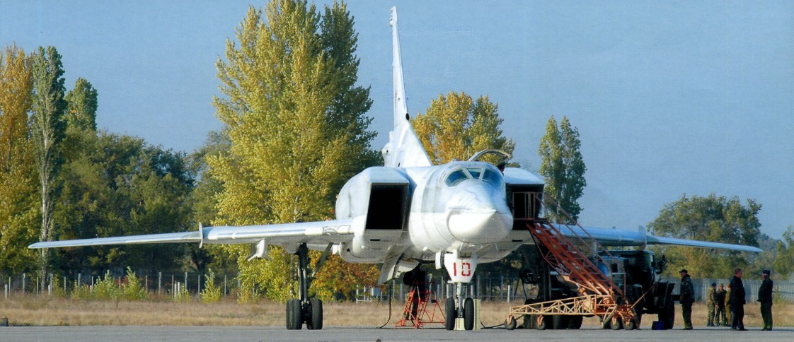 Tu223Y30024.jpg