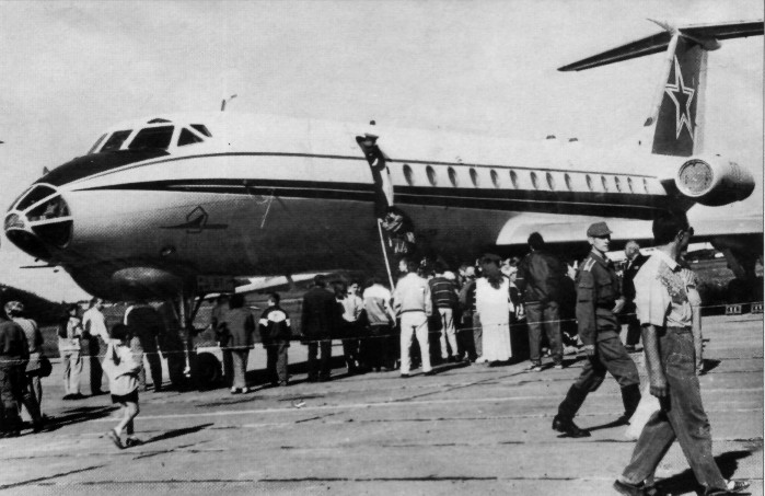 604uap015.jpg