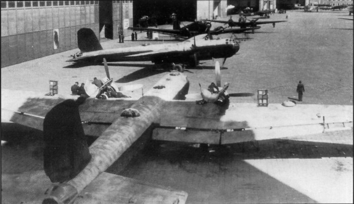 He-177052.jpg