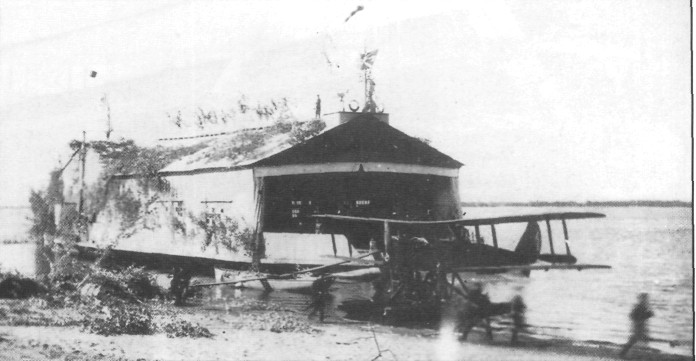 R1plane062.jpg