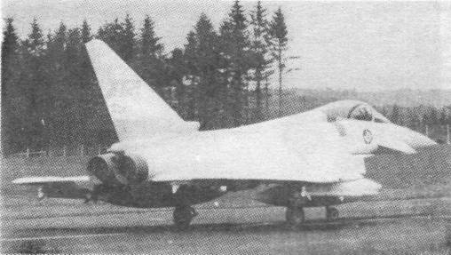 EF200006.jpg