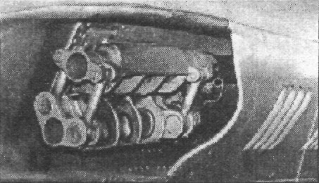 Su25026.jpg