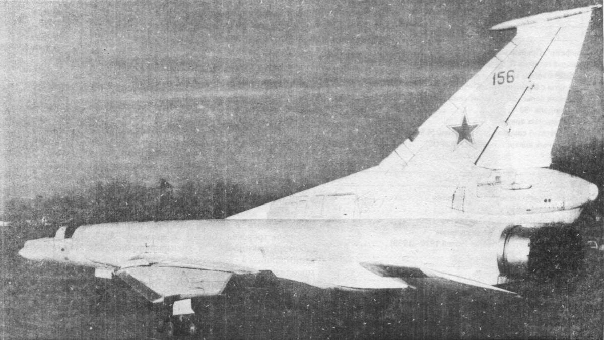 Tu22M001.jpg