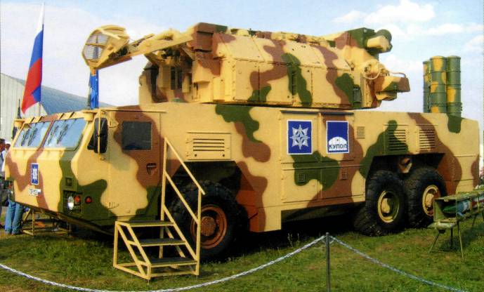 MAKS7027.jpg