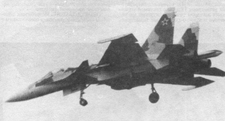 Su35l006.jpg